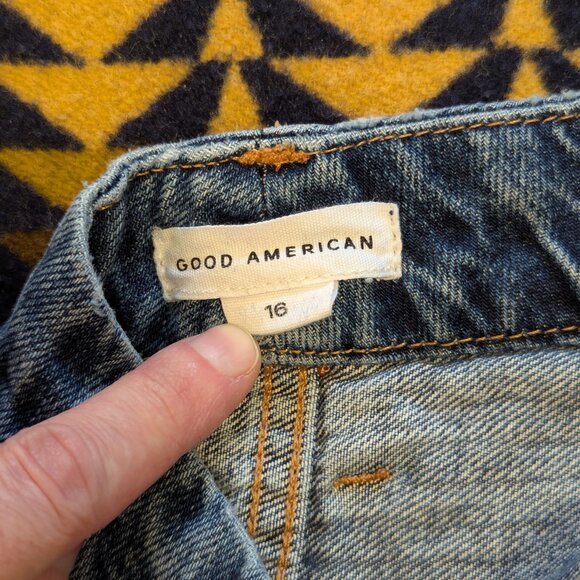 Good American GOOD 90's Jeans (16) - Picture 11 of 15
